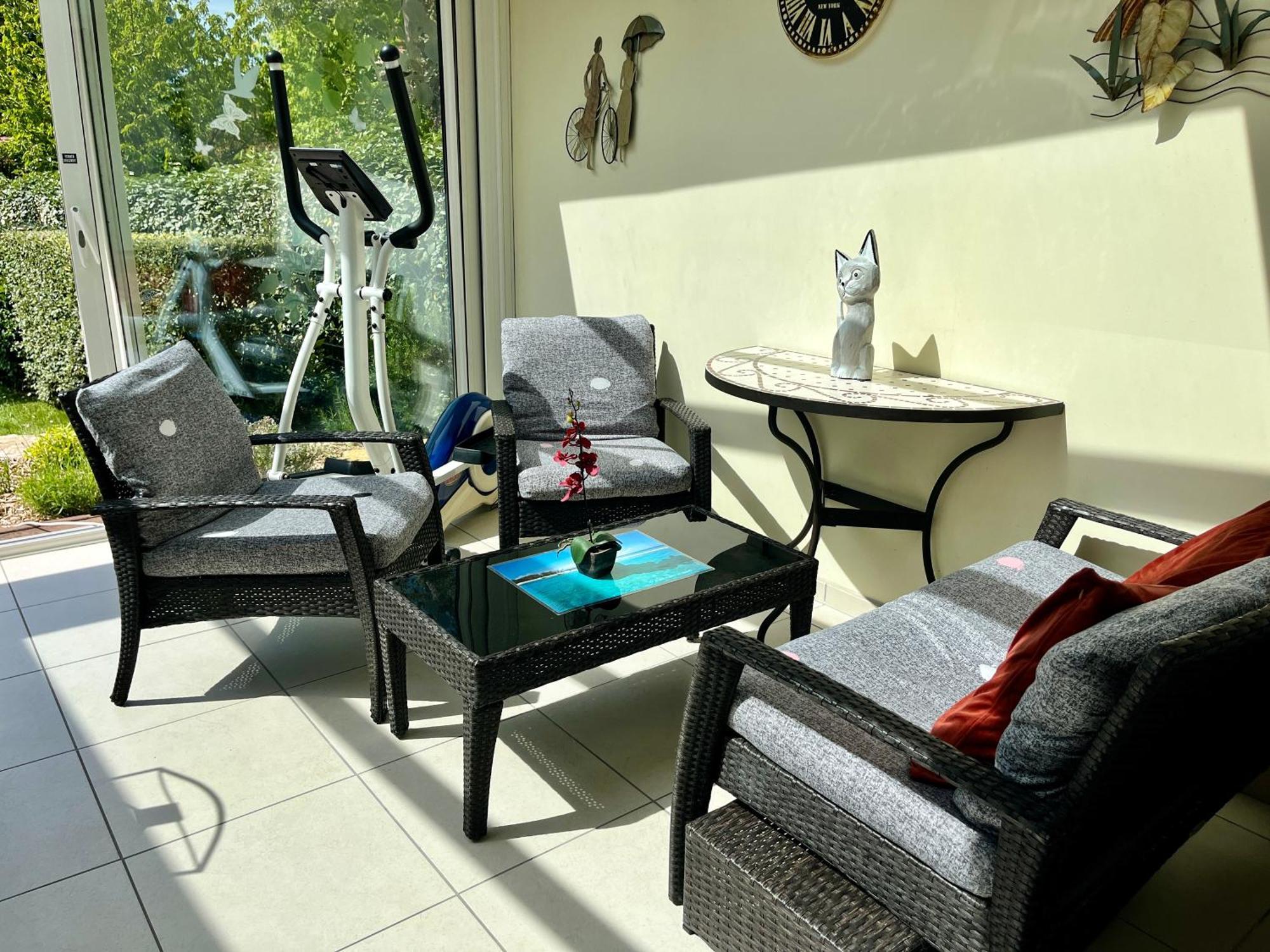 Hébergement de vacances - Avec Jardin, 15 Mn Plage-centre-ville *